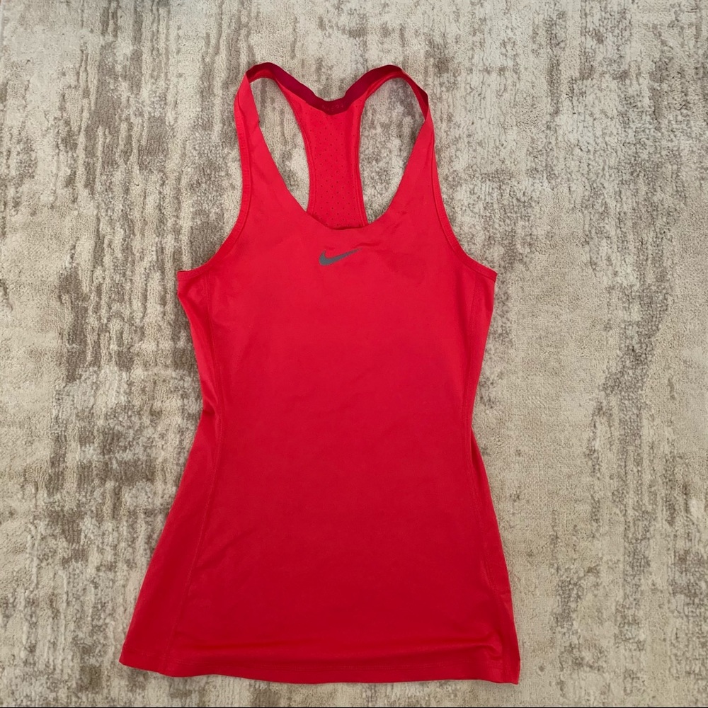 Nike Pro Tank